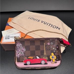 Brand NEW & RARE Louis Vuitton Vivienne Damier Ebene Mini Pochette N60259